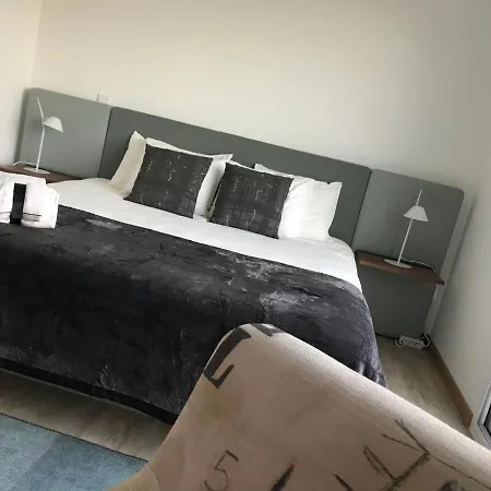 Δωμάτια σε οικογενειακή κατοικία Monte Do Mosteiro